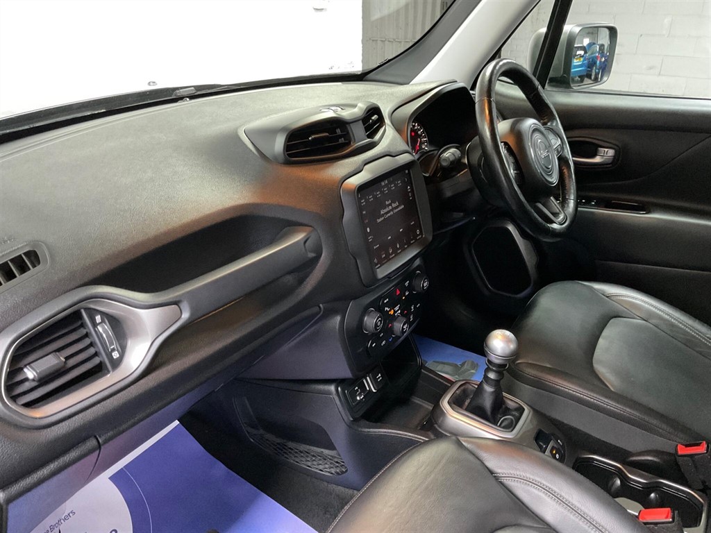 Used Jeep Renegade 2019 for sale - 76302541: Photo 25