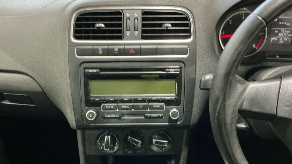 Used Volkswagen Polo 2010 for sale - 77504610: Photo 13