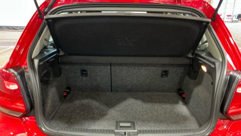 Used Volkswagen Polo 2010 for sale - 77504610: Photo 16