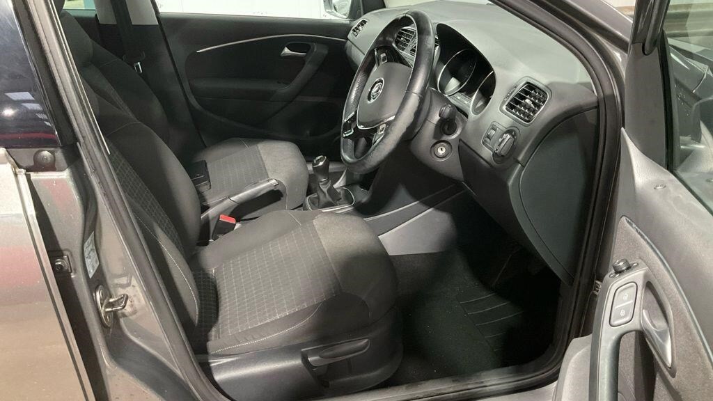 Used Volkswagen Polo 2015 for sale - 77198558: Photo 10