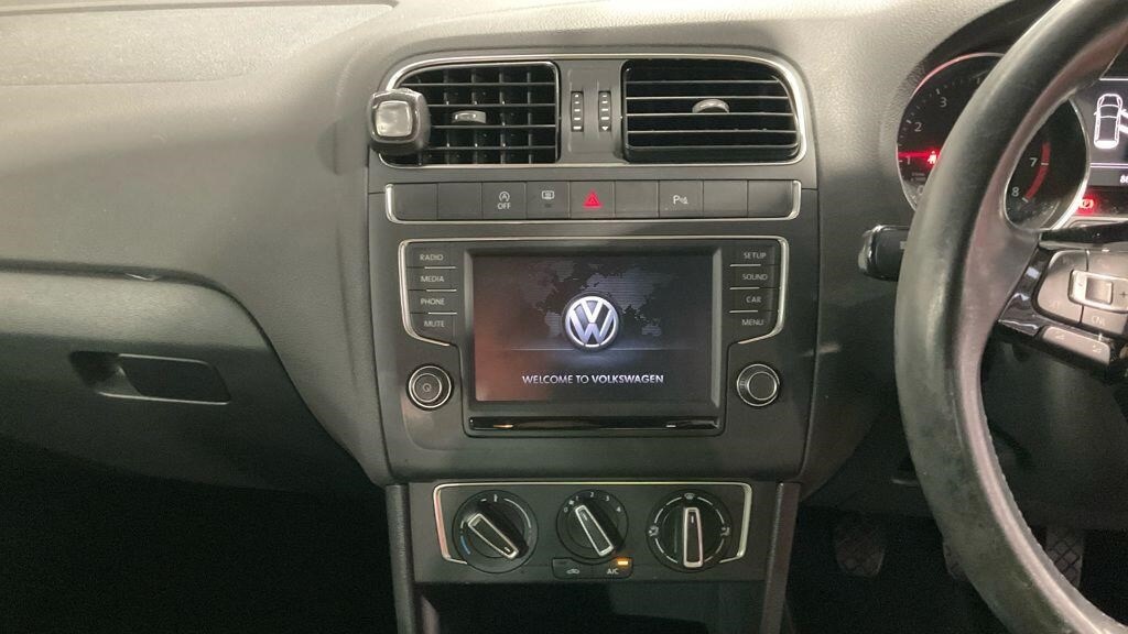 Used Volkswagen Polo 2015 for sale - 77198558: Photo 13