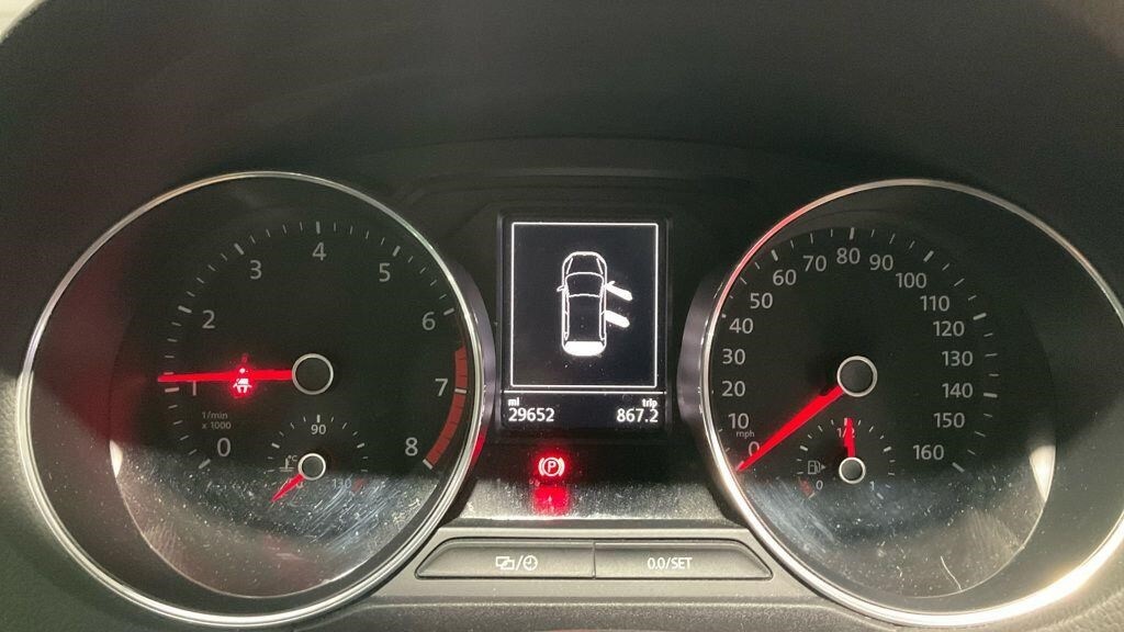 Used Volkswagen Polo 2015 for sale - 77198558: Photo 14