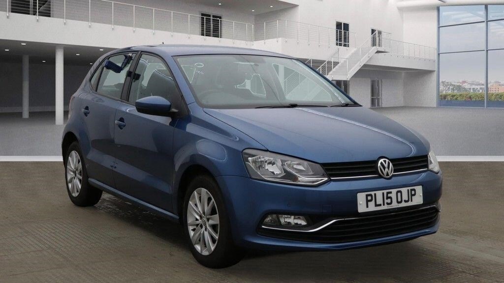 Used Volkswagen Polo 2015 for sale - 76589948: Photo 1