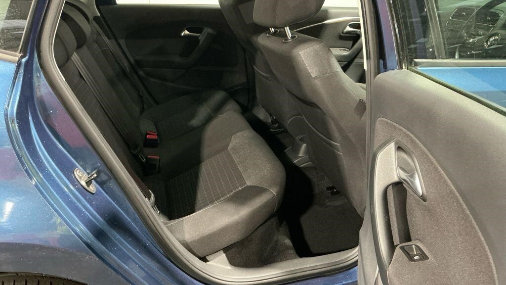 Used Volkswagen Polo 2015 for sale - 76589948: Photo 15