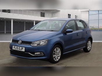 Used Volkswagen Polo 2015 for sale - 76589948: Photo