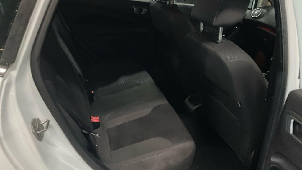 Used Ford Fiesta 2015 for sale - 77198526: Photo 11