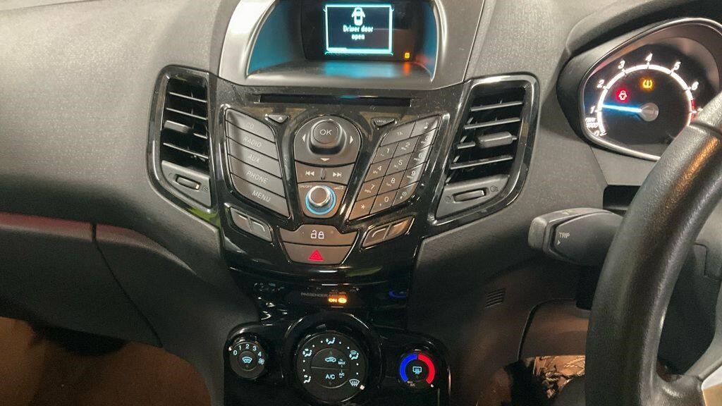 Used Ford Fiesta 2015 for sale - 77198526: Photo 13