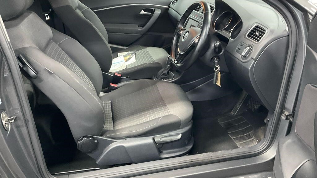 Used Volkswagen Polo 2014 for sale - 77198544: Photo 10