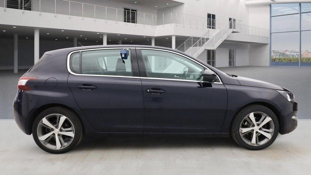 Used Peugeot 308 2017 for sale - 77319205: Photo 4