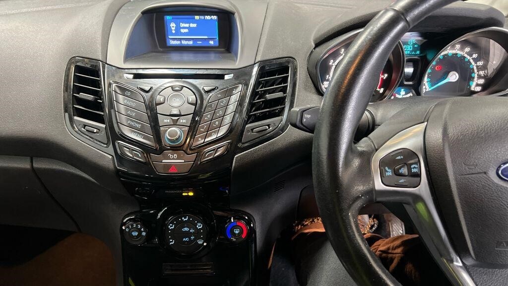 Used Ford Fiesta 2016 for sale - 76534122: Photo 13