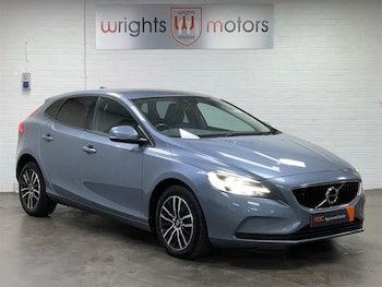 Used Volvo V40 2016 for sale - 75570673: Photo