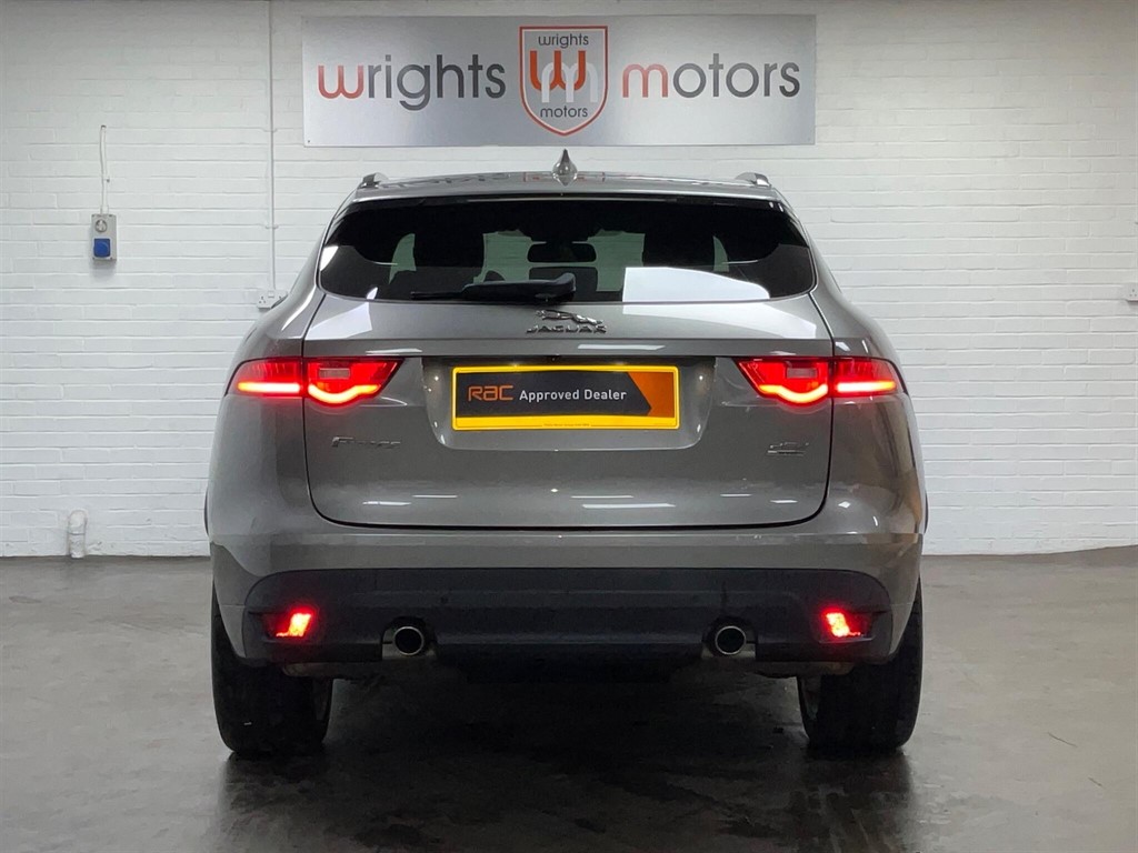 Used Jaguar F-Pace 2017 for sale - 76344237: Photo 13