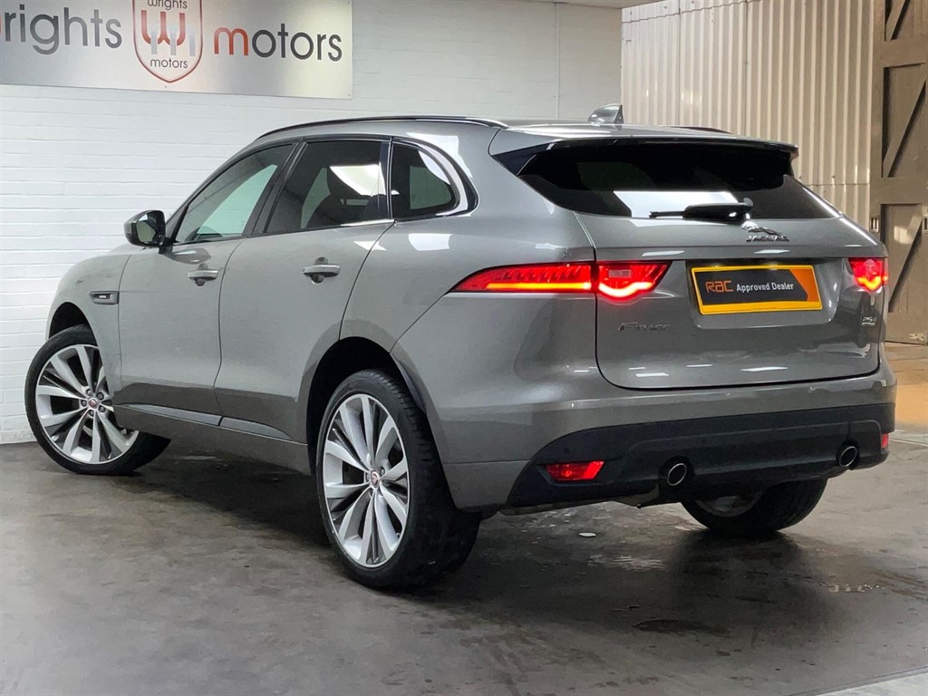 Used Jaguar F-Pace 2017 for sale - 76344237: Photo 19
