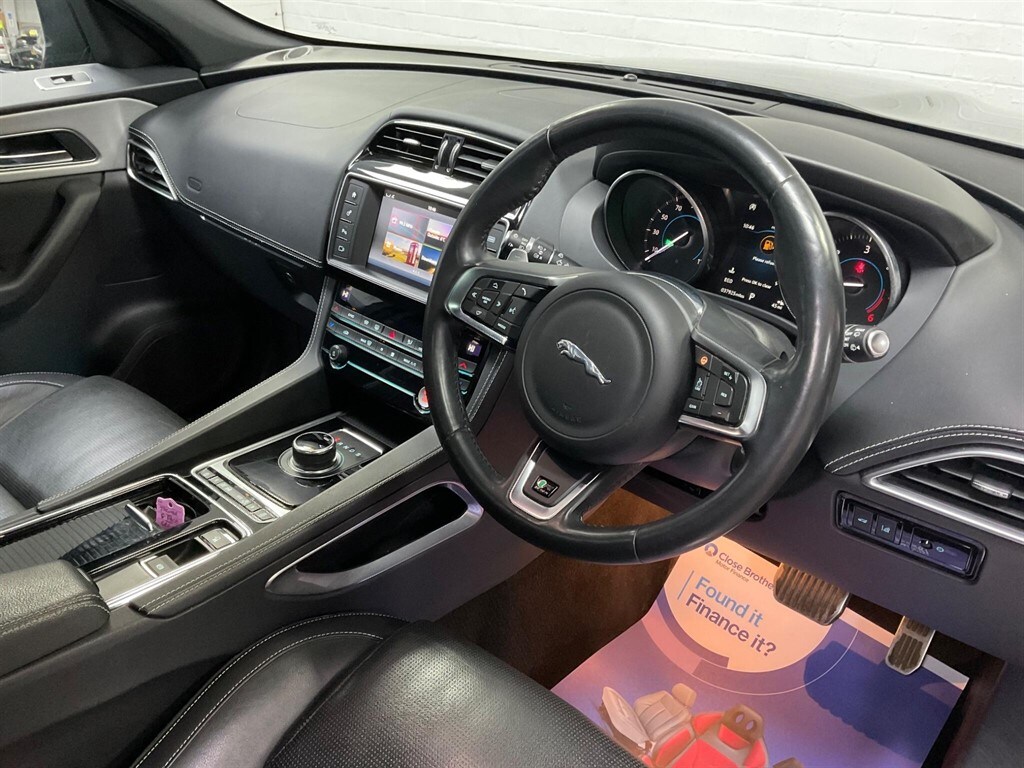 Used Jaguar F-Pace 2017 for sale - 76344237: Photo 22