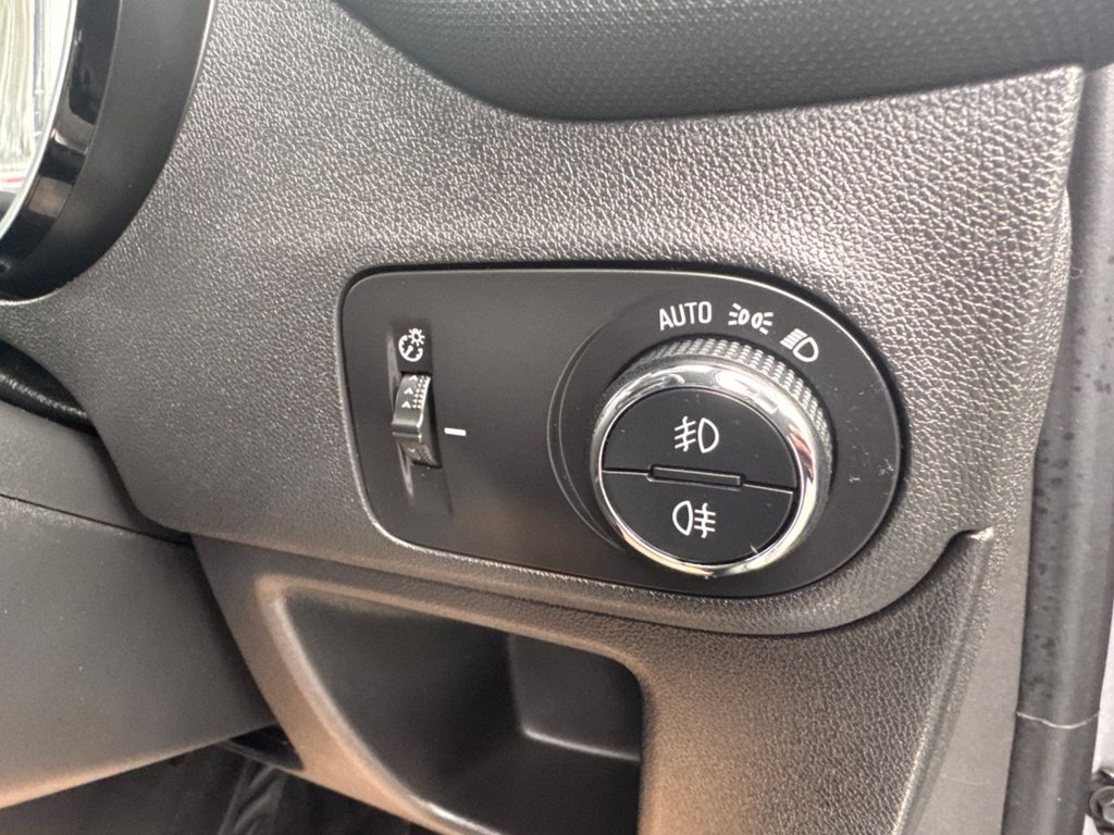 Used Vauxhall Crossland 2022 for sale - 77319627: Photo 30