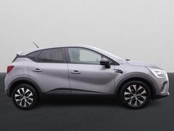 Used Renault Captur 2023 for sale - 79835557: Photo