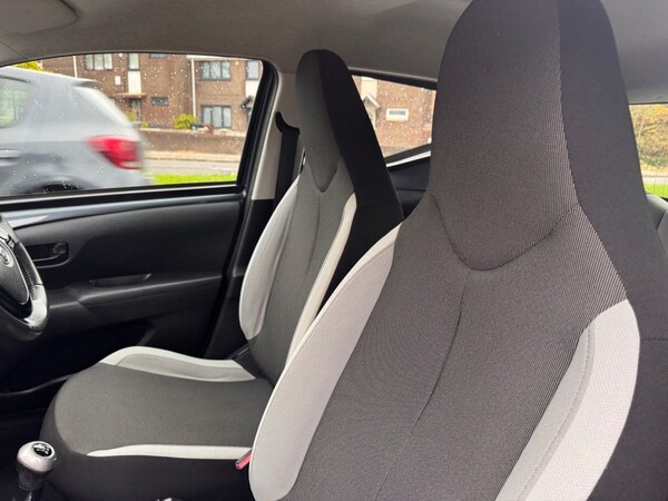 Used Toyota AYGO 2015 for sale - 76313177: Photo 12