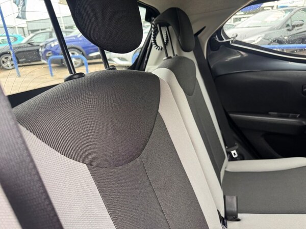 Used Toyota AYGO 2015 for sale - 76313177: Photo 19