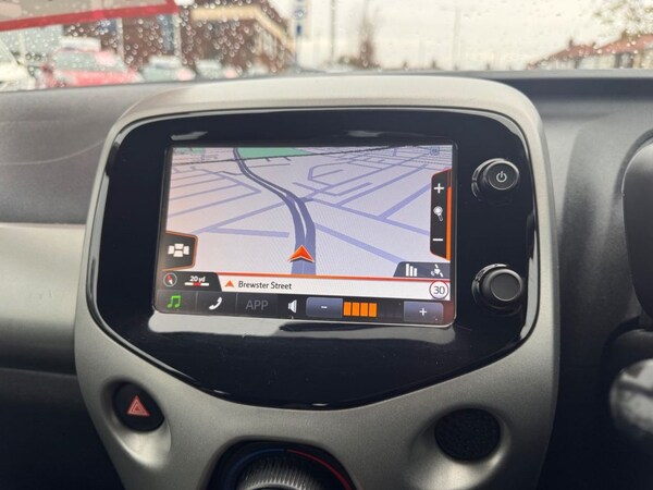 Used Toyota AYGO 2015 for sale - 76313177: Photo 28
