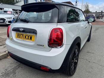 Used MINI Electric Hatch 2021 for sale - 75110930: Photo
