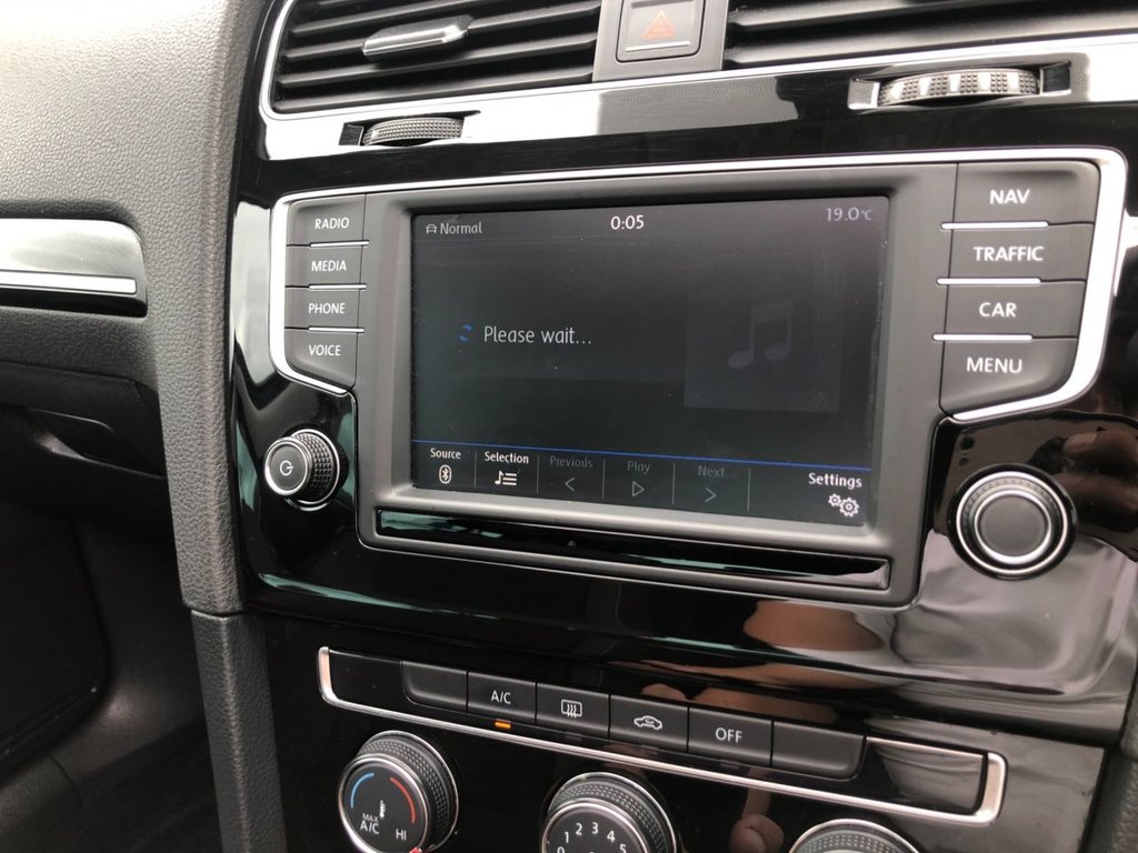 Used Volkswagen Golf 2016 for sale - 76291264: Photo 33