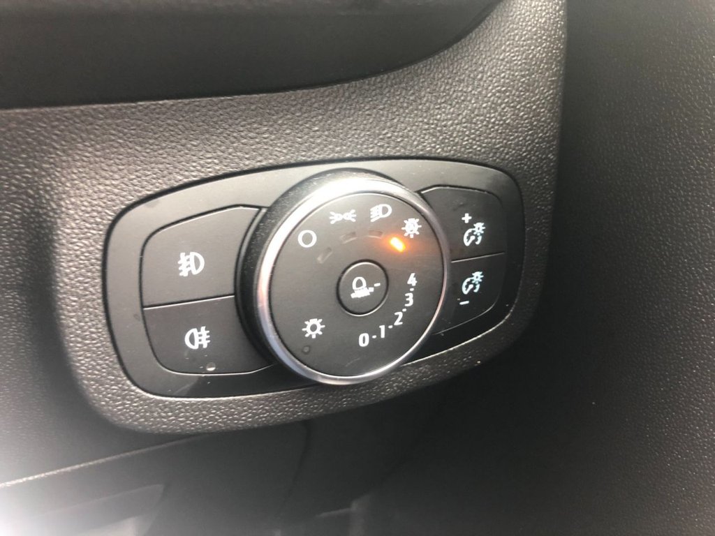 Used Ford Fiesta 2018 for sale - 77413380: Photo 25