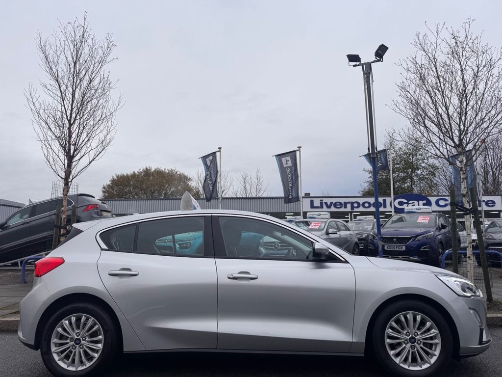 Used Ford Focus 2018 for sale - 76590809: Photo 3
