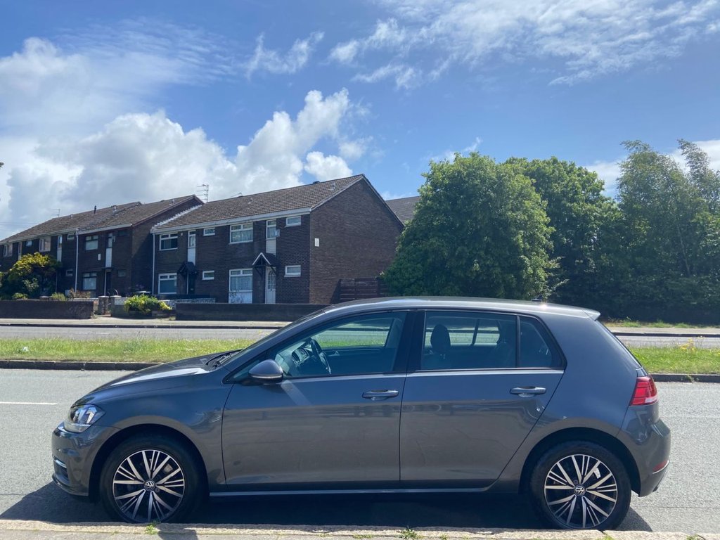 Used Volkswagen Golf 2018 for sale - 77027171: Photo 17