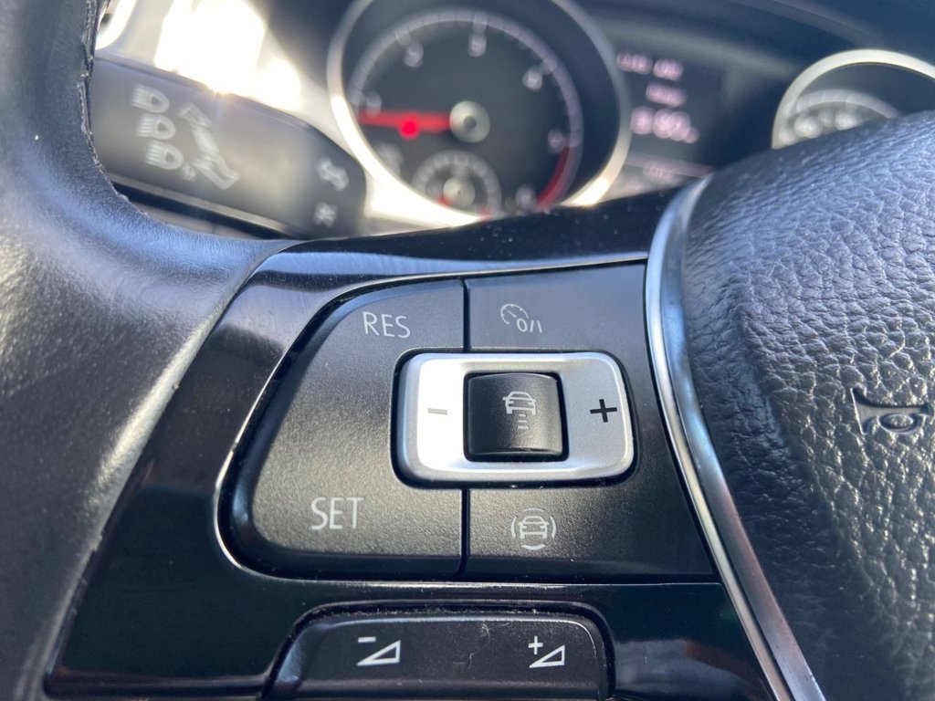 Used Volkswagen Golf 2018 for sale - 77027171: Photo 25