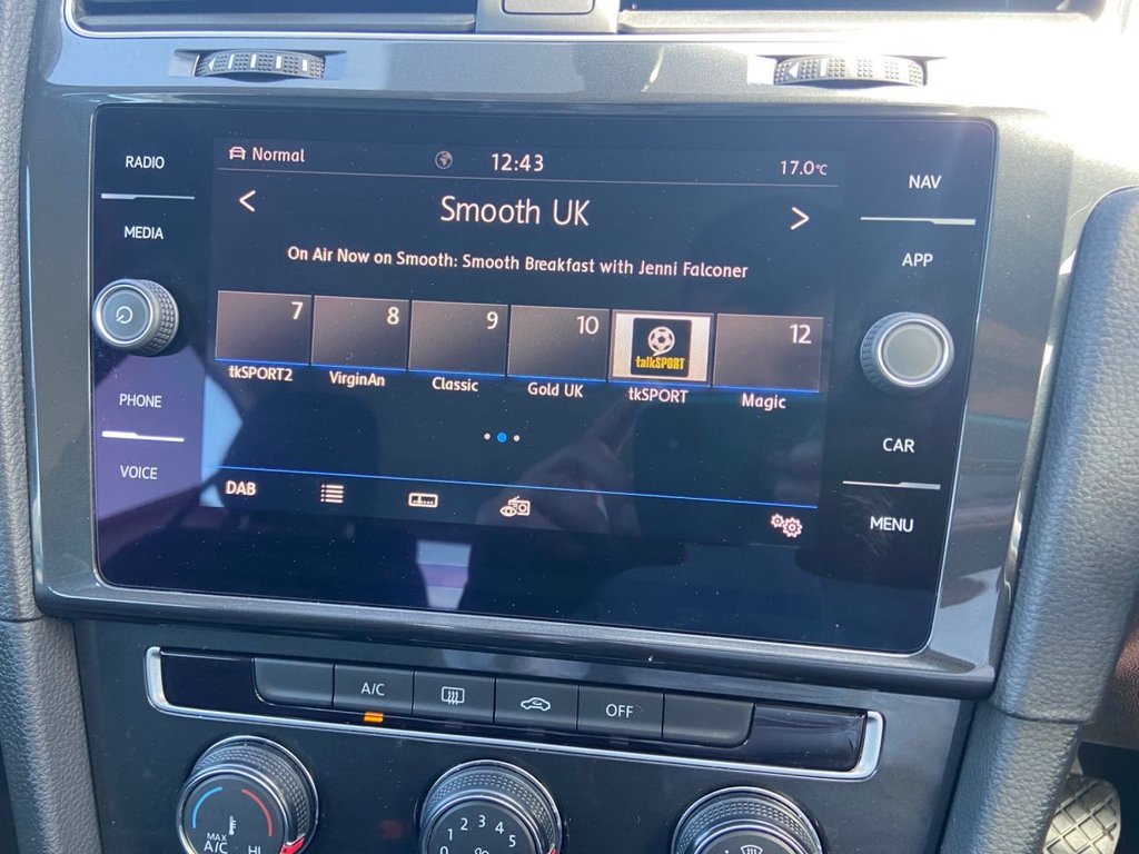 Used Volkswagen Golf 2018 for sale - 77027171: Photo 28