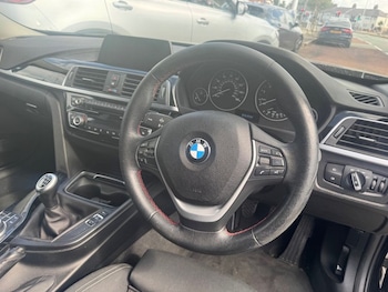 Used BMW 3 Series 2018 for sale - 79384930: Photo