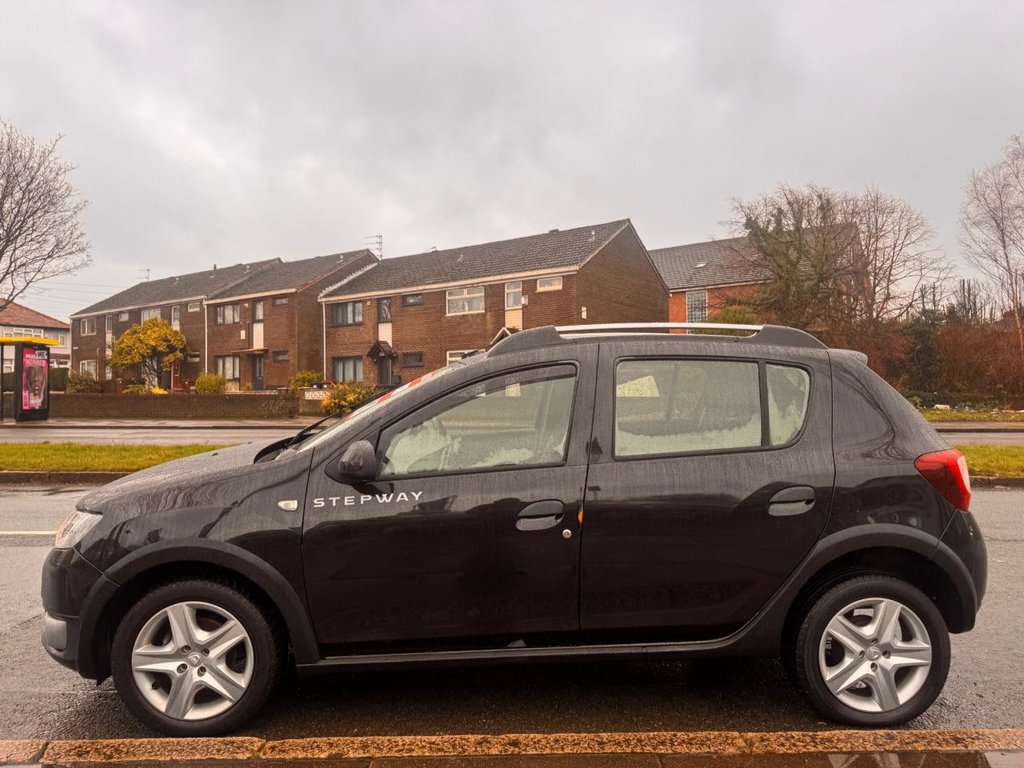 Used Dacia Sandero Stepway 2015 for sale - 76604387: Photo 13
