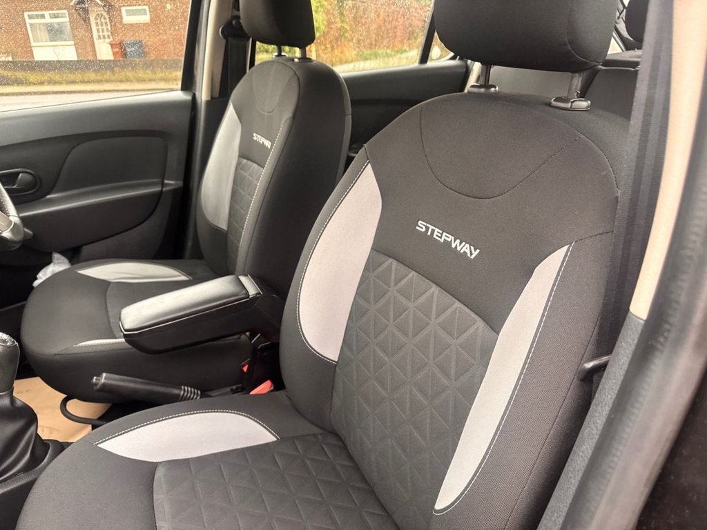 Used Dacia Sandero Stepway 2015 for sale - 76604387: Photo 5