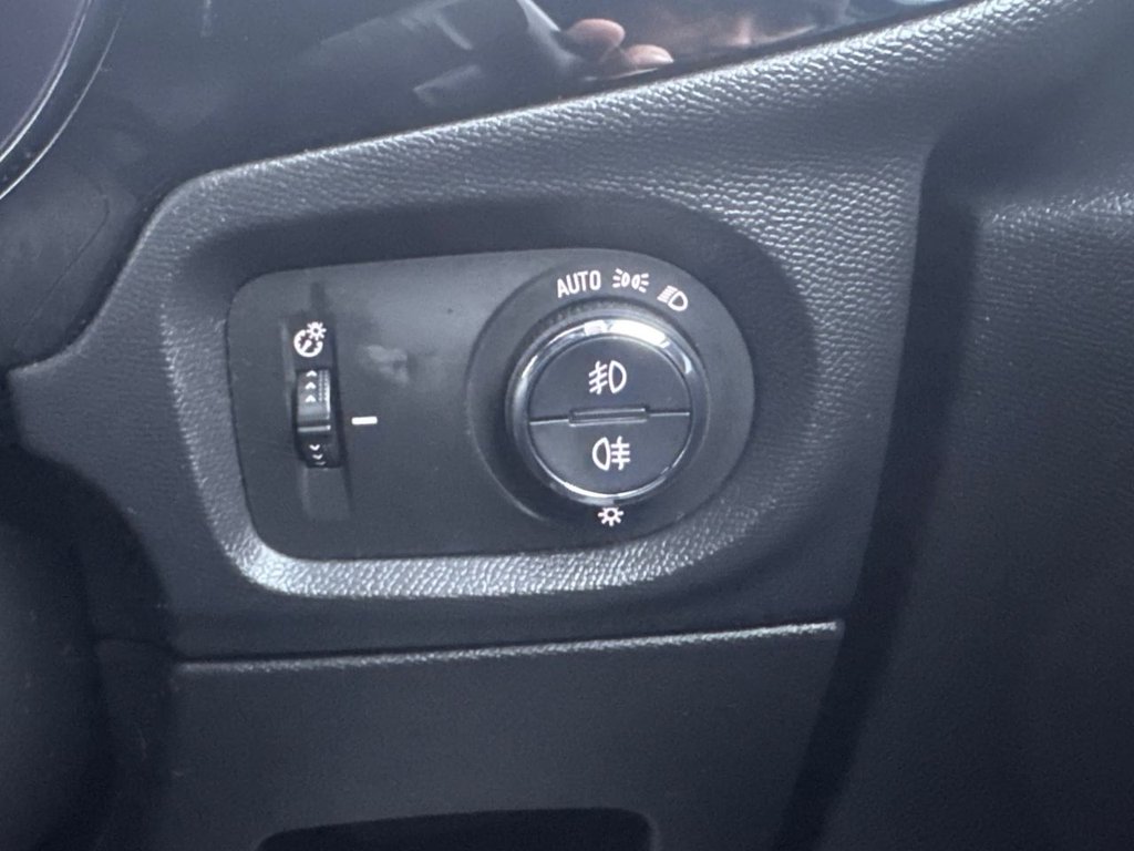 Used Vauxhall Corsa 2022 for sale - 76642835: Photo 41