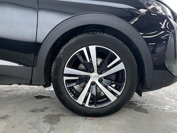 Used Peugeot 5008 2023 for sale - 79154991: Photo