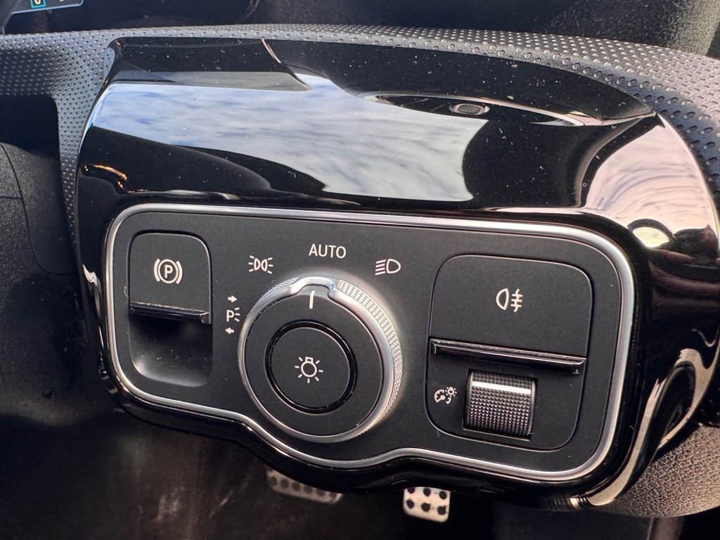 Used Mercedes-Benz A-Class 2019 for sale - 75998312: Photo 21