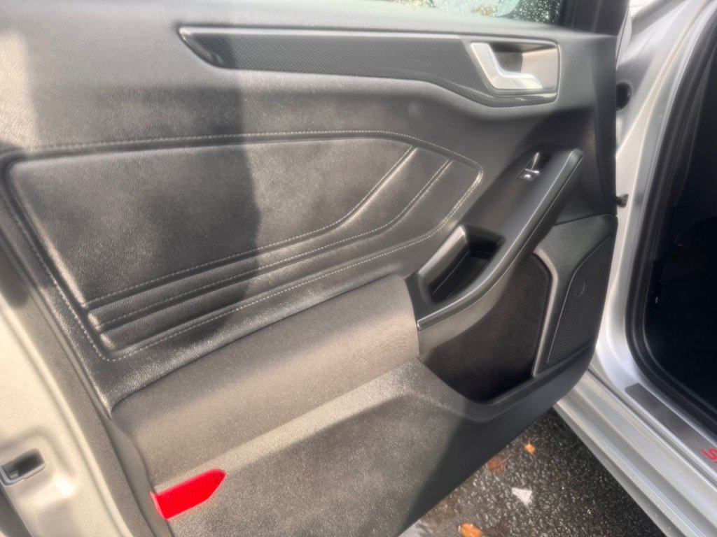 Used Ford Focus 2020 for sale - 76590900: Photo 32