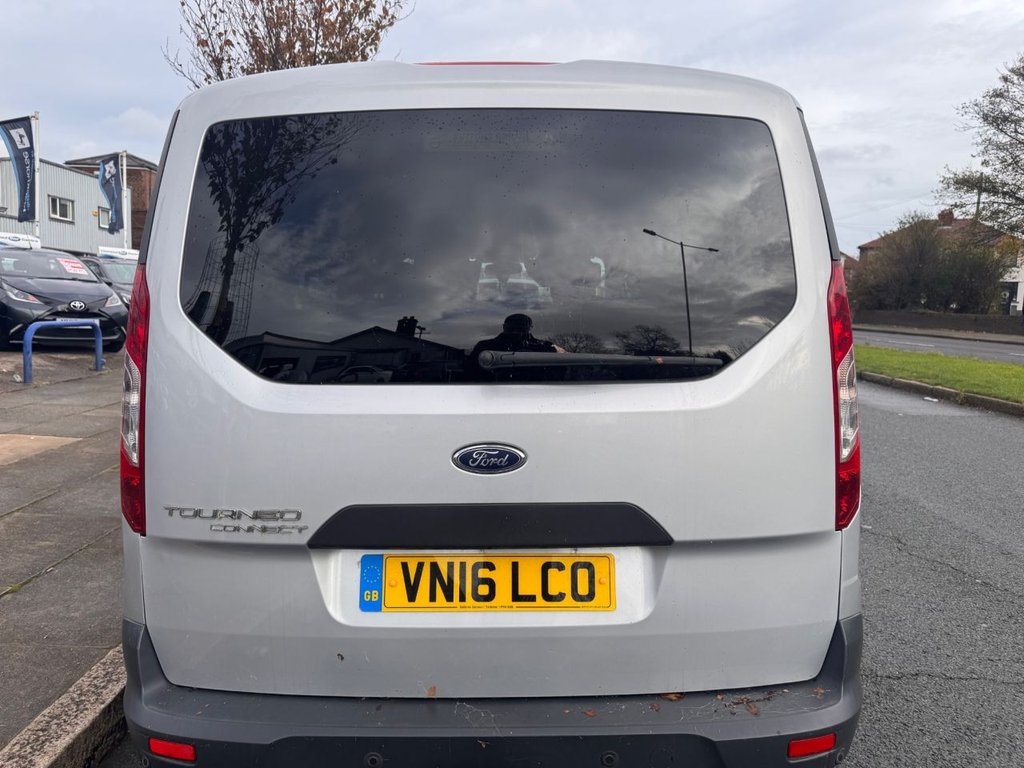 Used Ford Grand Tourneo Connect 2016 for sale - 76417301: Photo 2