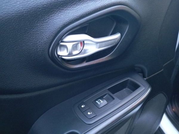 Used Jeep Cherokee 2015 for sale - 75559894: Photo 13