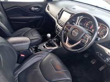 Used Jeep Cherokee 2015 for sale - 75559894: Photo