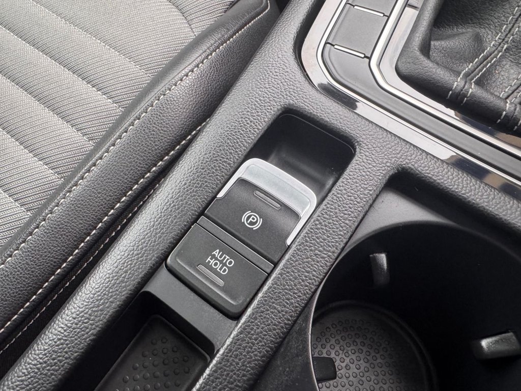 Used Volkswagen Passat 2017 for sale - 76098242: Photo 31