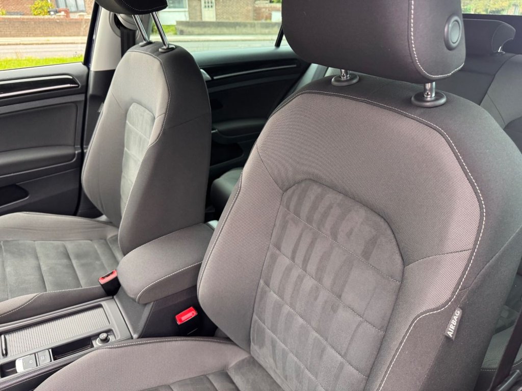 Used Volkswagen Golf 2019 for sale - 76950177: Photo 23