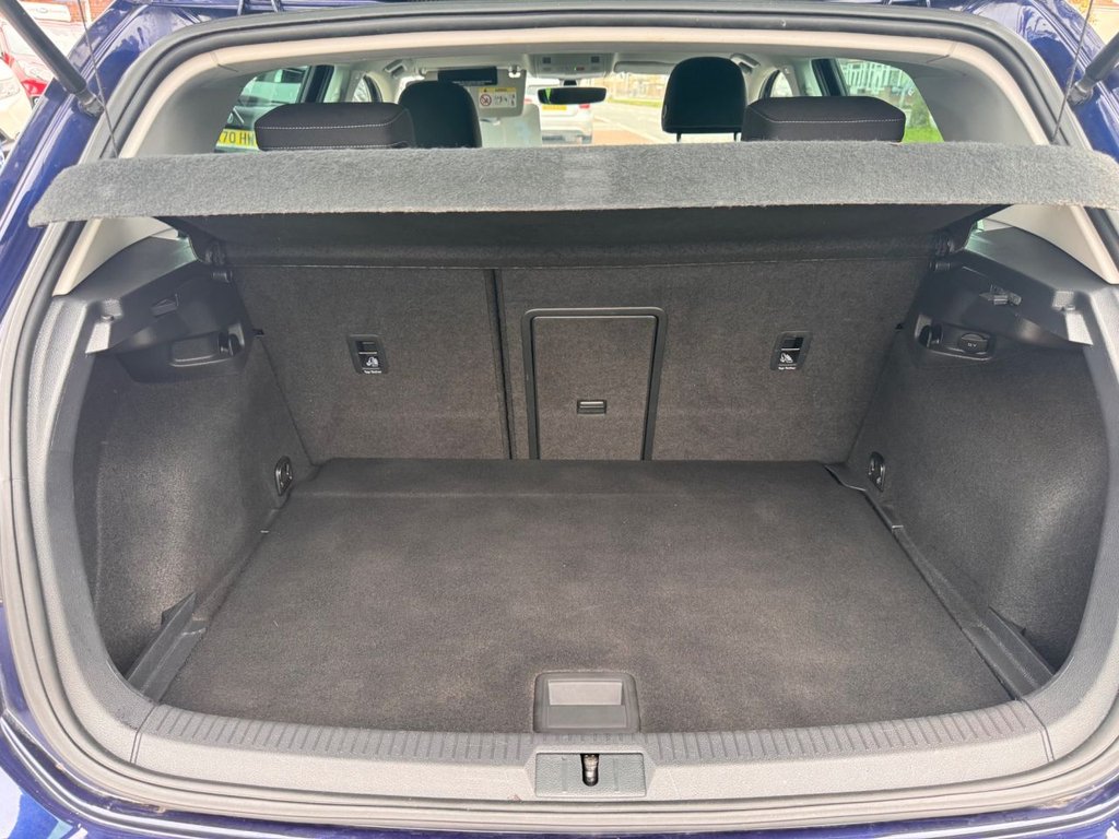 Used Volkswagen Golf 2019 for sale - 76950177: Photo 9