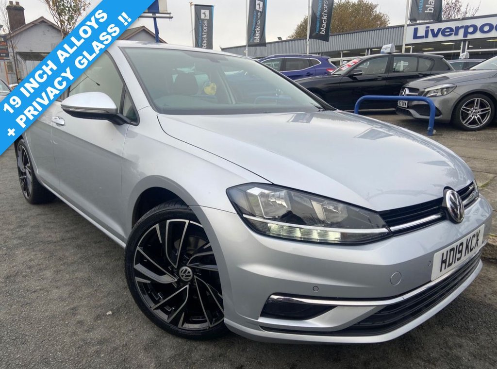 Used Volkswagen Golf 2019 for sale - 76092648: Photo 1