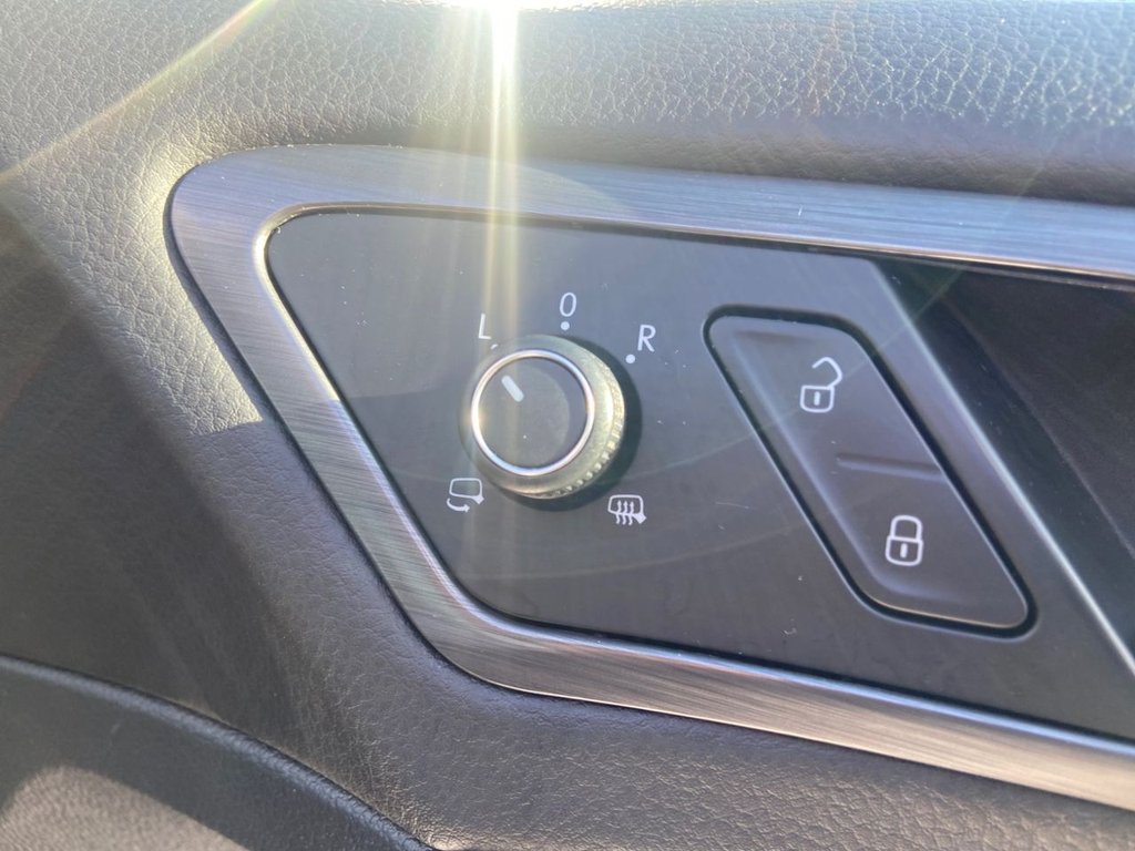 Used Volkswagen Golf 2019 for sale - 76092648: Photo 22