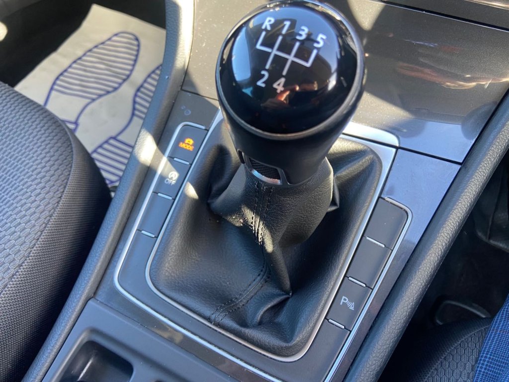 Used Volkswagen Golf 2019 for sale - 76092648: Photo 27