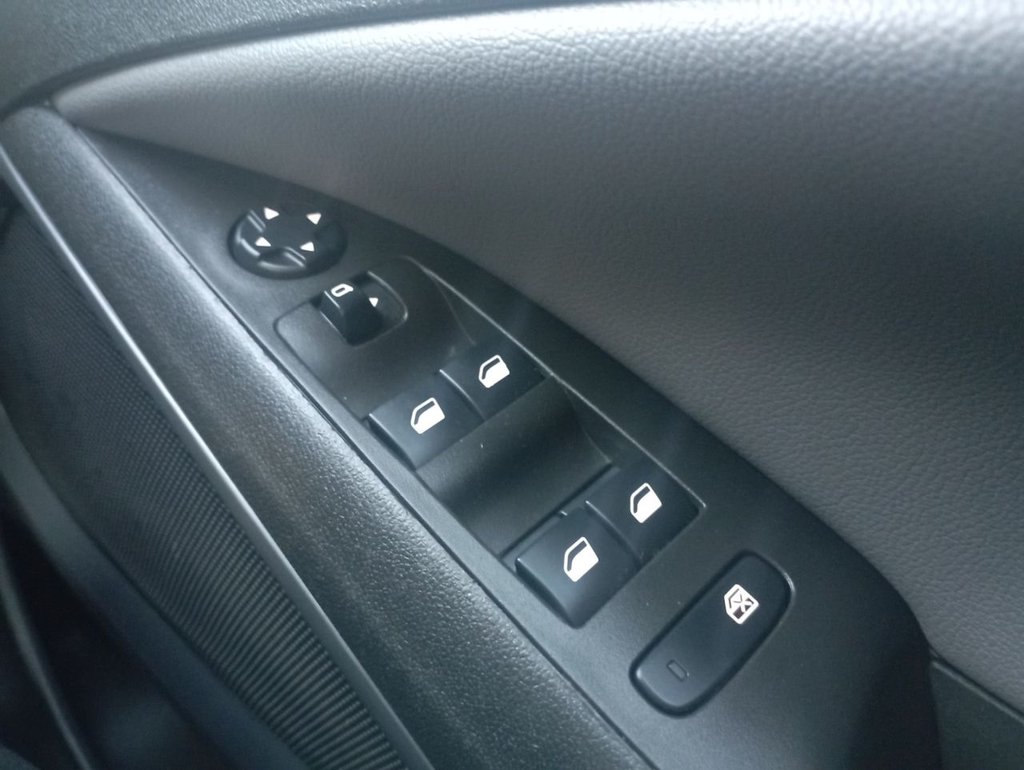 Used Vauxhall Crossland X 2020 for sale - 76535784: Photo 12