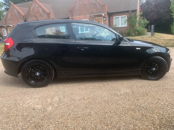 Cheap BMW 1 Series 2011 (11) - 116d SE 3dr for sale in Barnet, Greater London