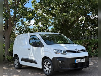 Used Citroen Berlingo 2020 for sale - 79540176: Photo
