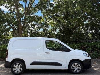Used Citroen Berlingo 2020 for sale - 79540176: Photo
